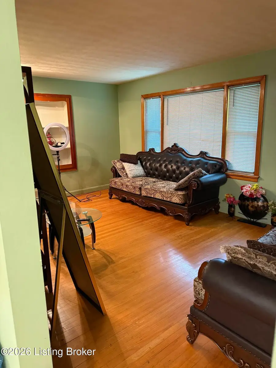 2237 Thurman Dr, Louisville, KY 40216 - #3