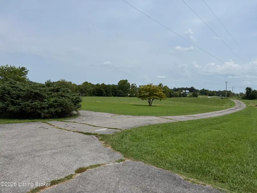 615 Morgantown St, Caneyville, KY 42721 - #2