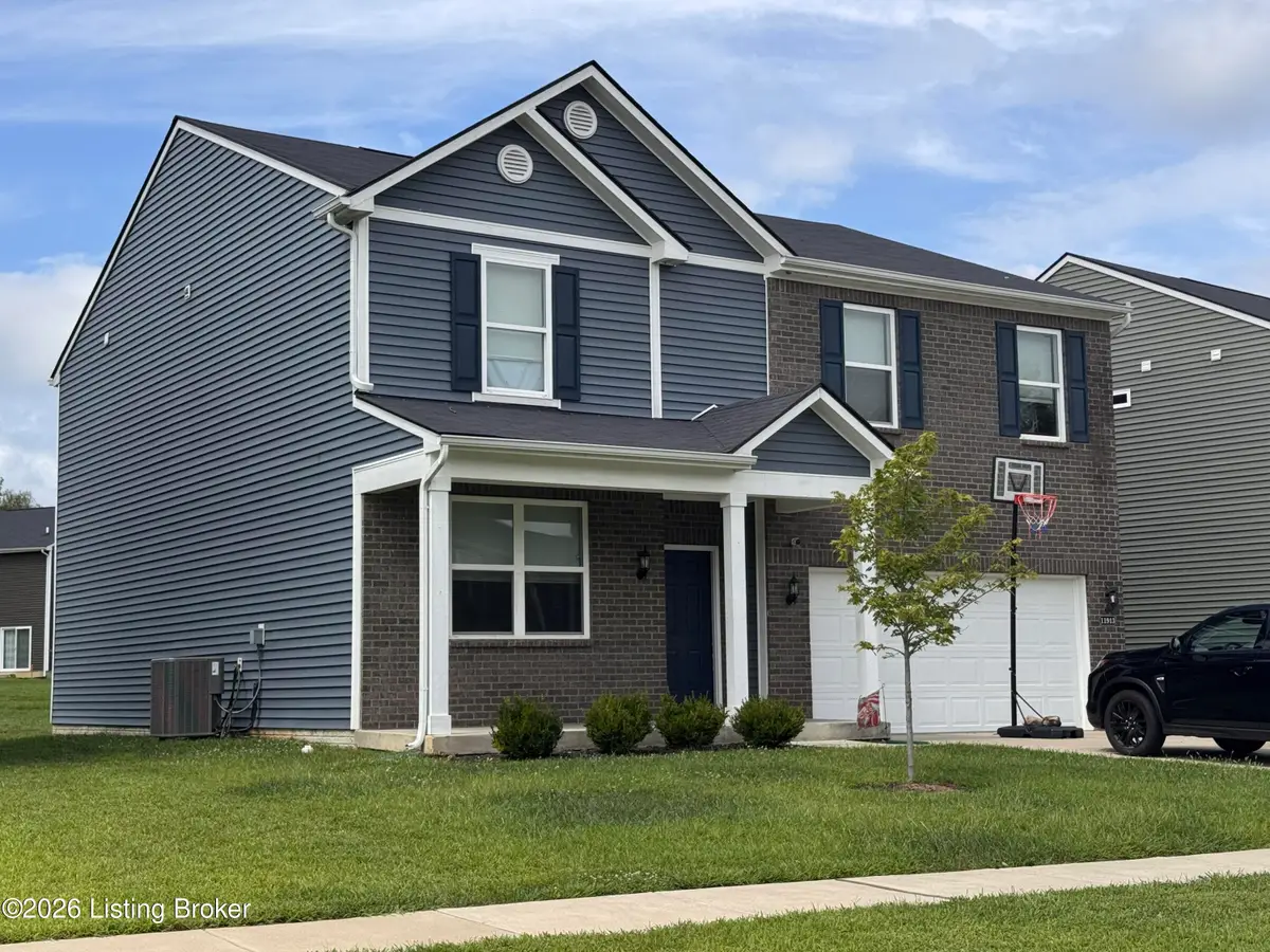 11913 Wooden Trace Dr, Louisville, KY 40229 - #1