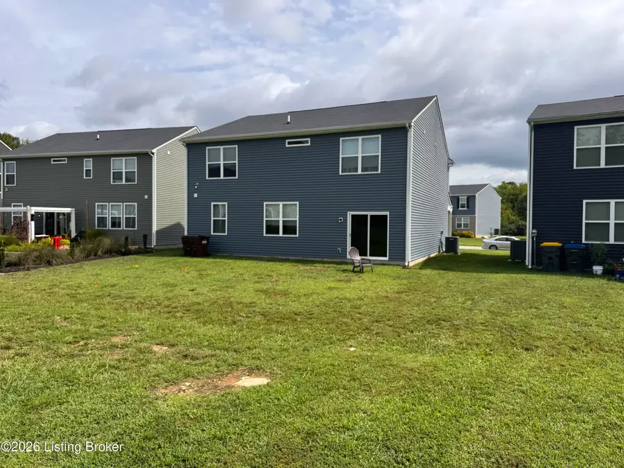 11913 Wooden Trace Dr, Louisville, KY 40229 - #3