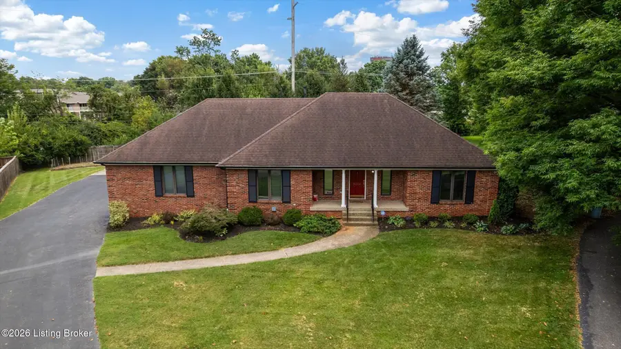 9214 Reigate Ct, Louisville, KY 40222 - #2