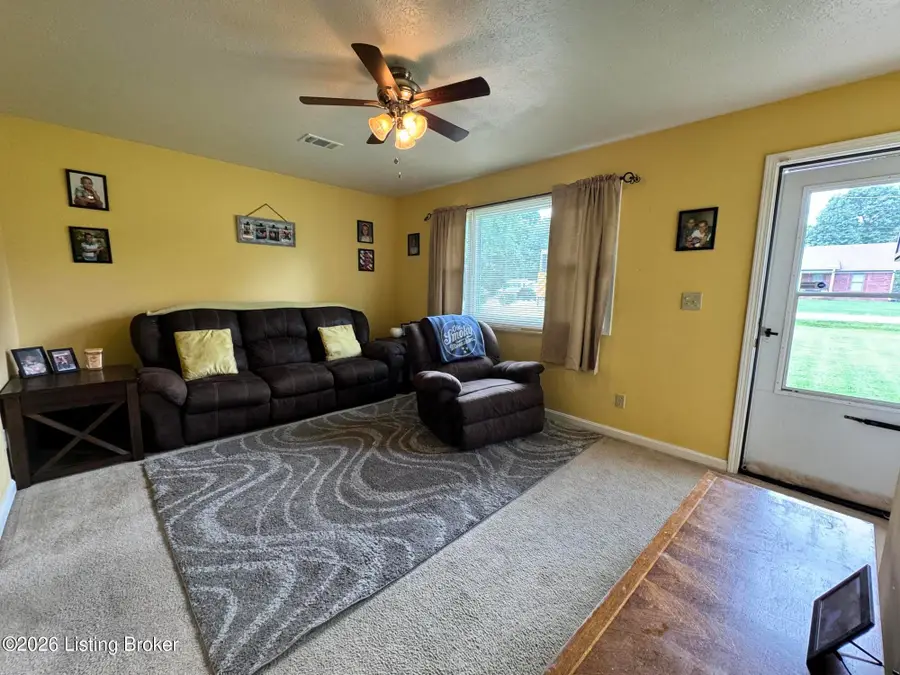 6801 Rutledge Rd, Louisville, KY 40258 - #3