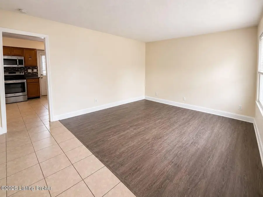 5337 Logwood Ave, Louisville, KY 40272 - #3