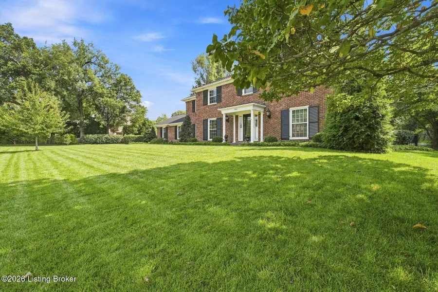 4908 Clovernook Rd, Louisville, KY 40207 - #3