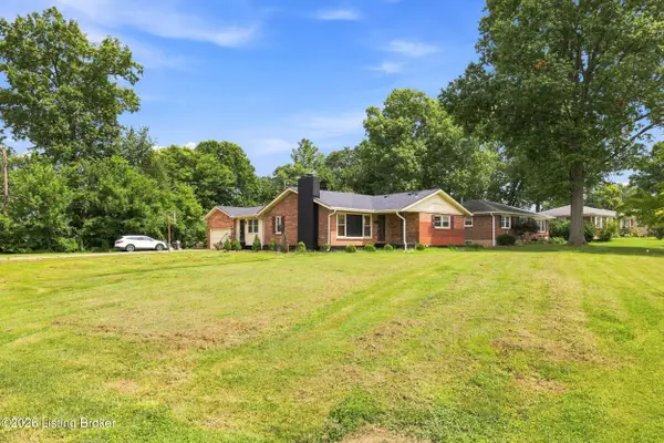 8301 Siesta Way, Louisville, KY 40219