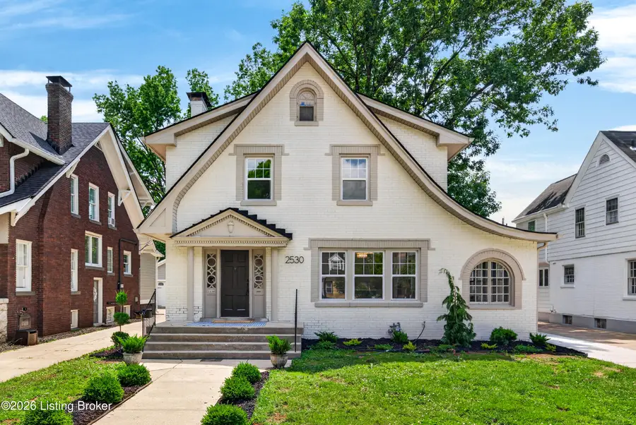 2530 Broadmeade Rd, Louisville, KY 40205 - #2