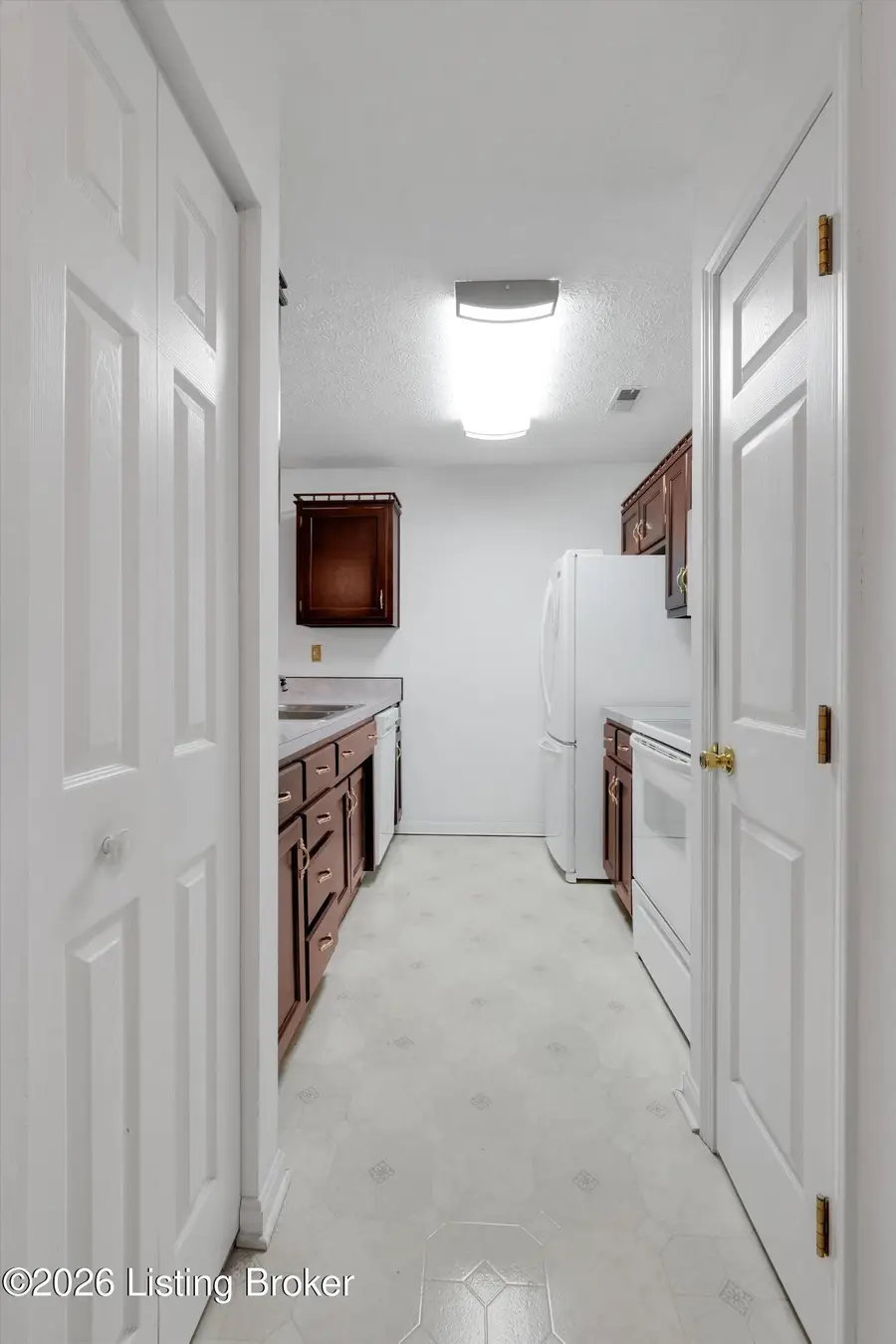 185 Beechtree Ln, Mount Washington, KY 40047 - #3
