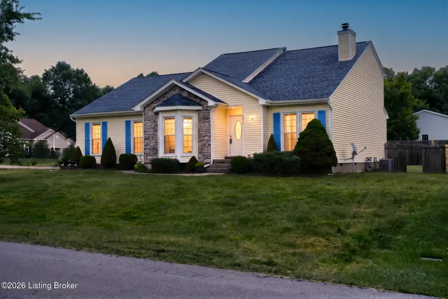 6500 Five Forks Dr, Pewee Valley, KY 40056 - #2