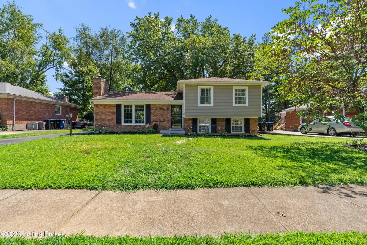 9306 Trentham Ln, Louisville, KY 40242 - #1