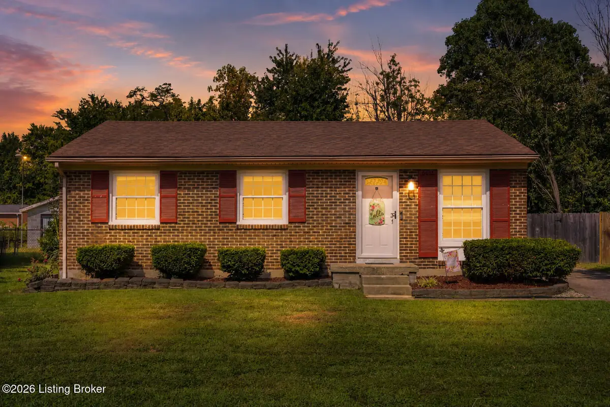 6612 Stana Dr, Louisville, KY 40258 - #1