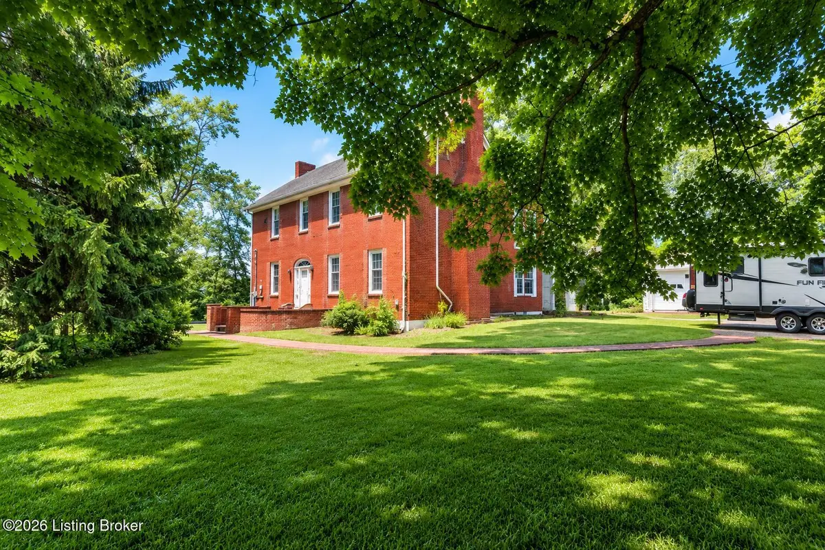 243 Kool Springs Dr, Shepherdsville, KY 40165 - #1