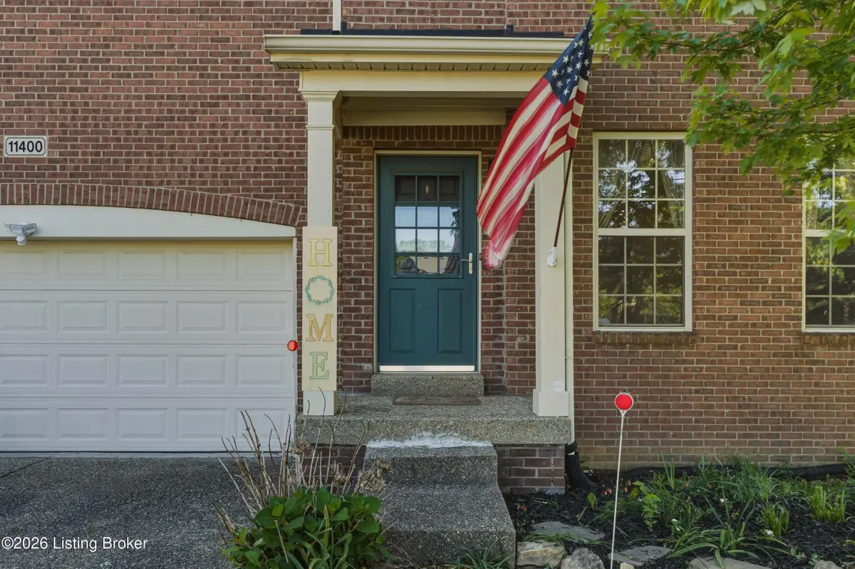 11400 Fenimore Ridge Dr, Louisville, KY 40229 - #1