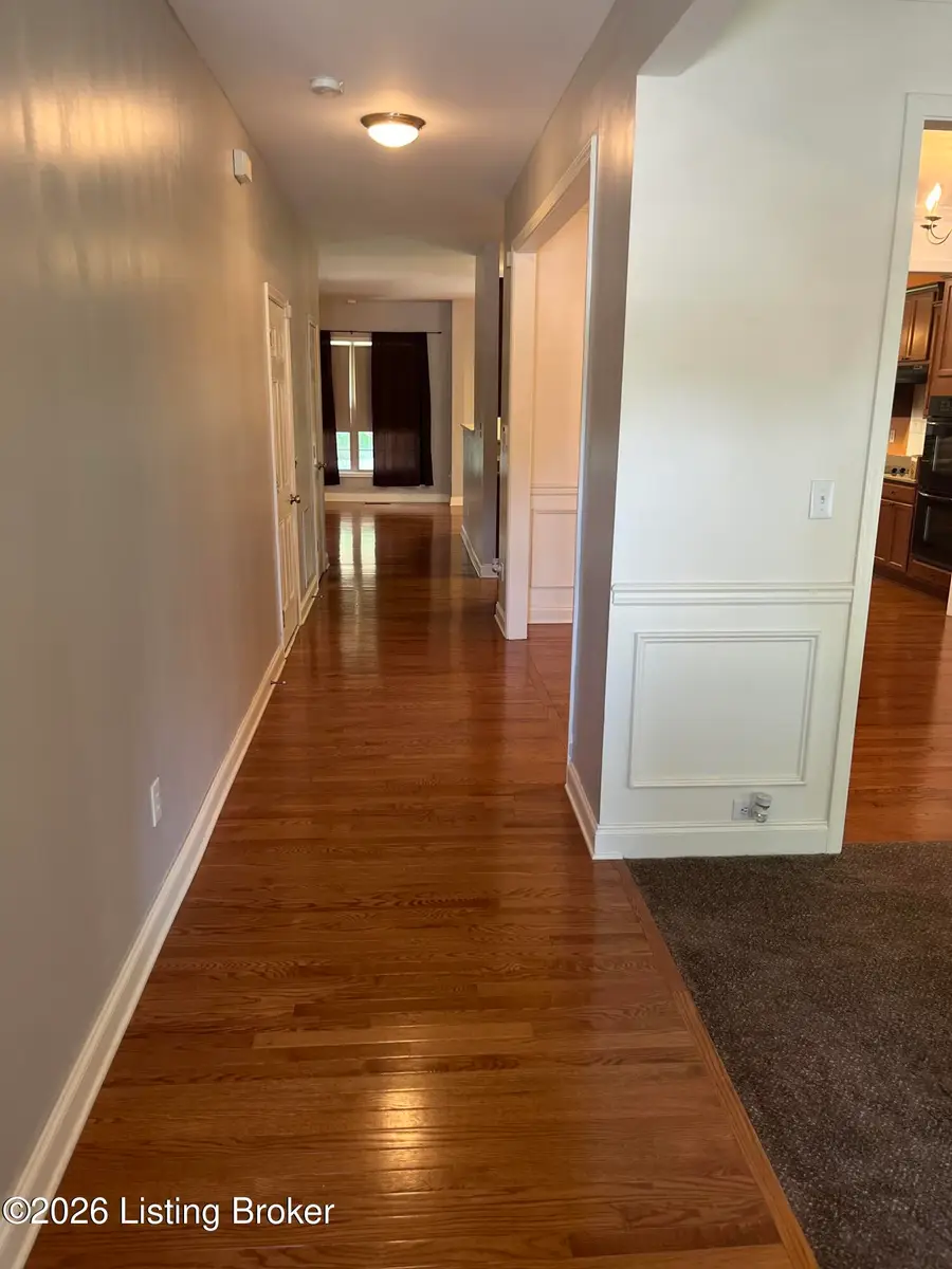 11400 Fenimore Ridge Dr, Louisville, KY 40229 - #3