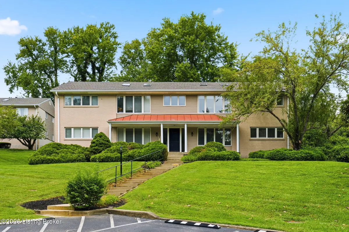 4105 Stoneview Dr #APT 3, Louisville, KY 40207 - #1
