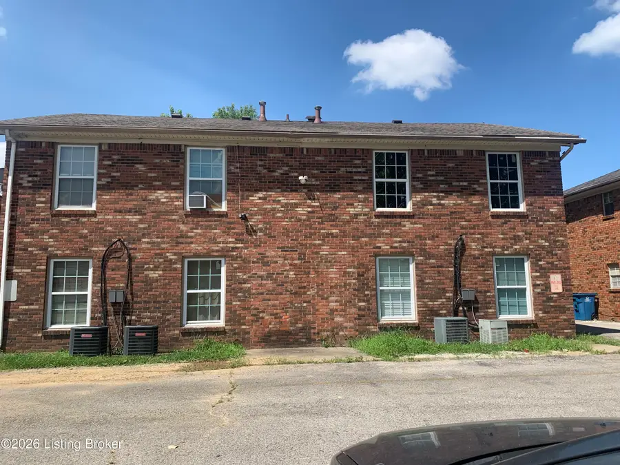 7515 Garrison Rd, Louisville, KY 40214 - #2