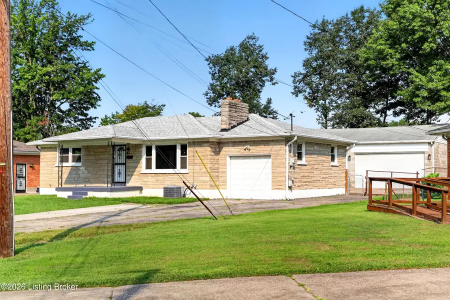 3009 Teakwood Cir, Louisville, KY 40216 - #3