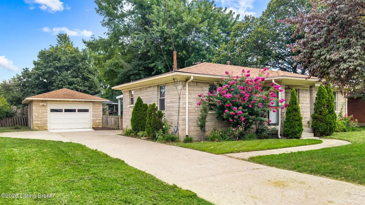1917 Upper Hunters Trace, Louisville, KY 40216 - #1
