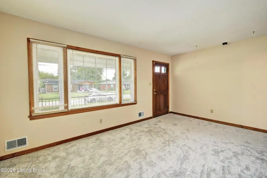 4415 Sunflower Ave, Louisville, KY 40216 - #3
