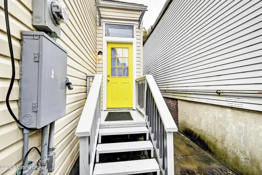 813 Swan St, Louisville, KY 40204 - #2