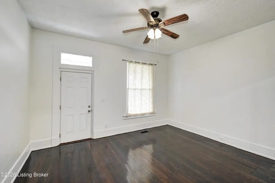 813 Swan St, Louisville, KY 40204 - #3