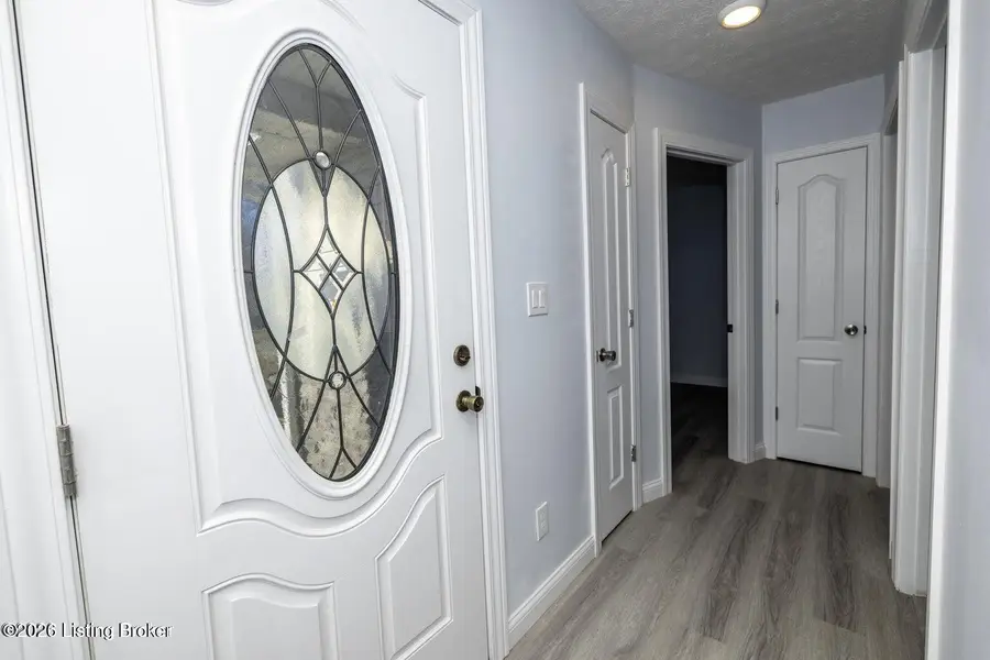 10417 La Plaza Ave, Louisville, KY 40272 - #3