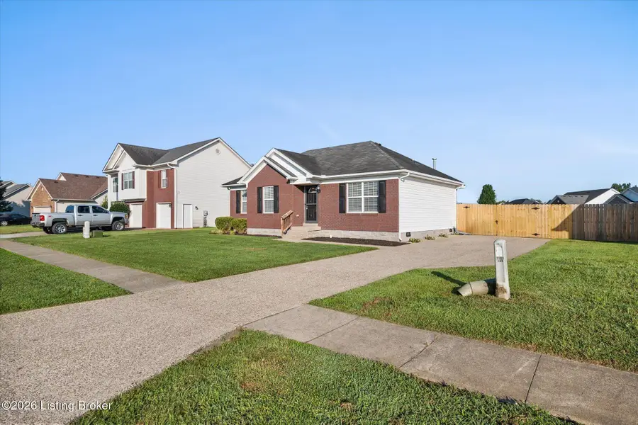 729 Oak Grove Blvd, Shepherdsville, KY 40165 - #2