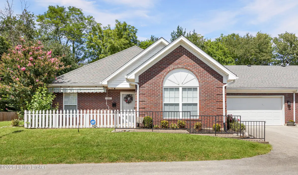 6201 Apple Cider Dr, Louisville, KY 40219 - #1