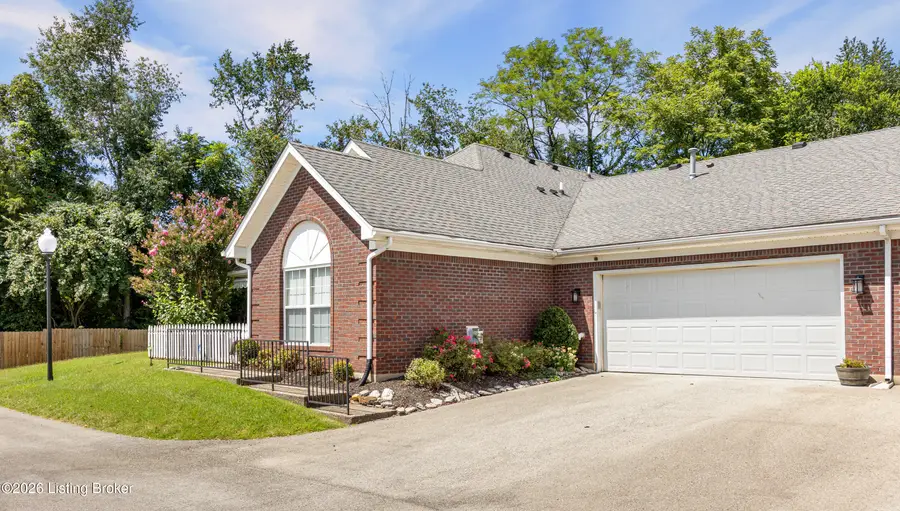 6201 Apple Cider Dr, Louisville, KY 40219 - #2