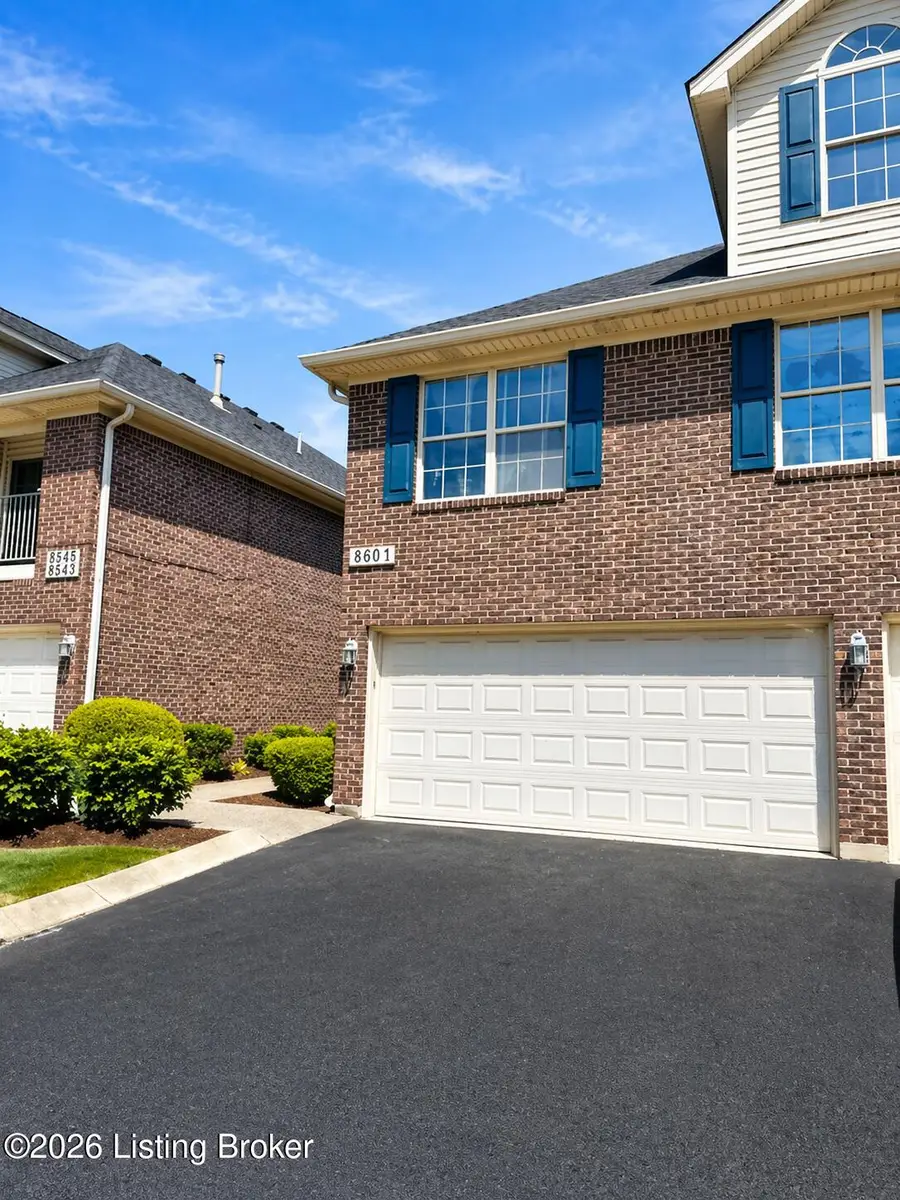 8601 Grand Neptune Dr, Louisville, KY 40228 - #2