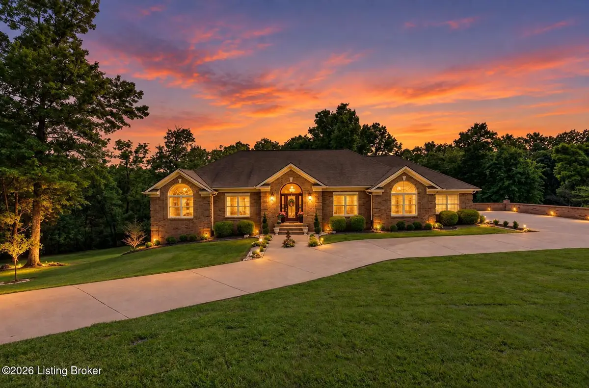 311 Creekwood Dr, Bardstown, KY 40004 - #1