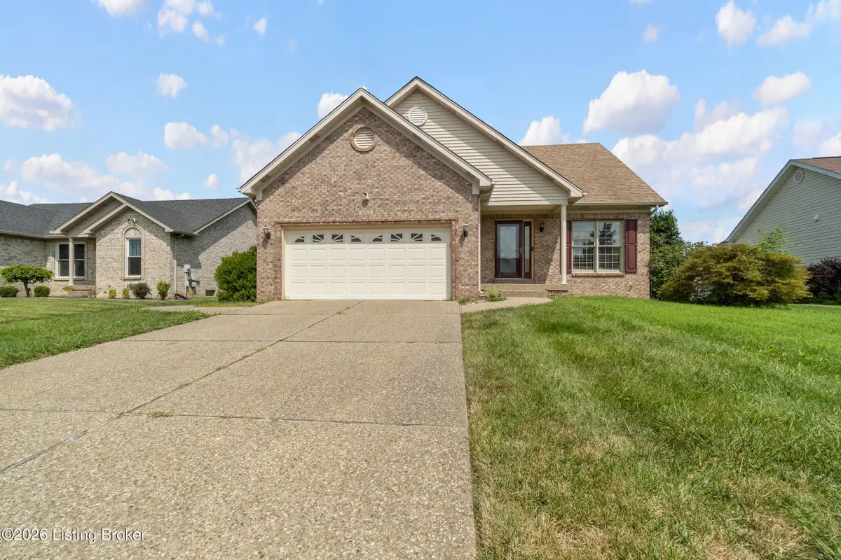 6713 Grandfield Rd, Louisville, KY 40258 - #1