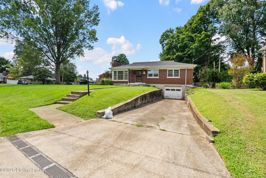 8201 Denise Dr, Louisville, KY 40219 - #3