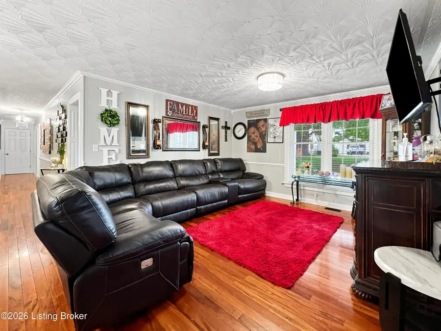 102 Walnut St, Raywick, KY 40060 - #3