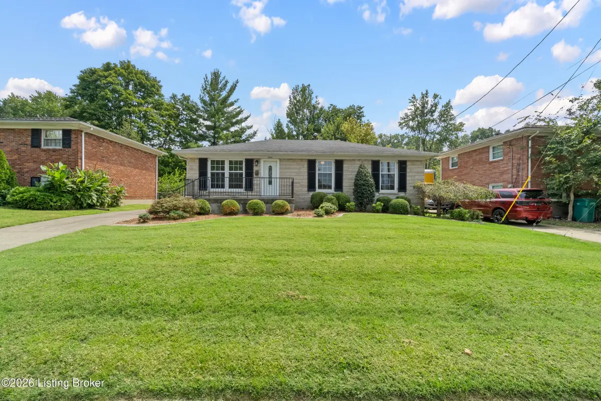 7534 Pimlico Dr, Louisville, KY 40214 - #1