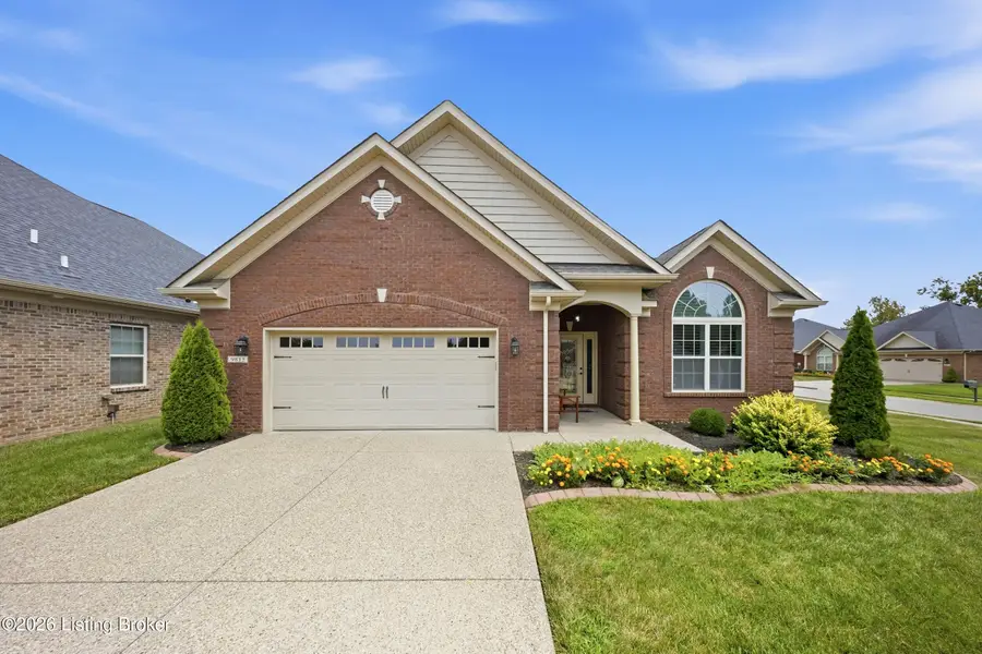 9815 Cedar Garden Dr, Louisville, KY 40291 - #3