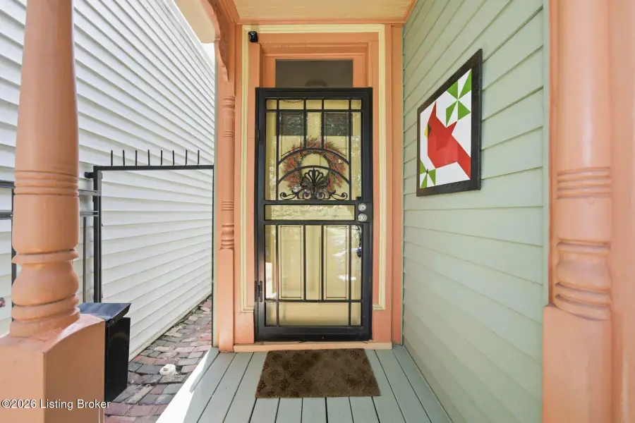 1326 E Breckinridge St, Louisville, KY 40204 - #2