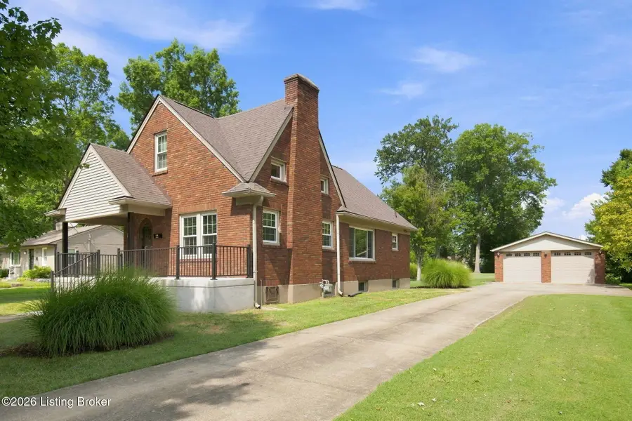 3909 Glen Oak Dr, Louisville, KY 40218 - #2