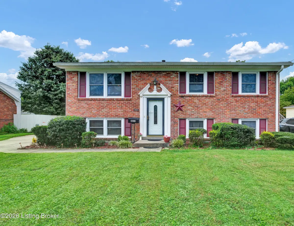 8014 Broadfern Dr, Louisville, KY 40291 - #1