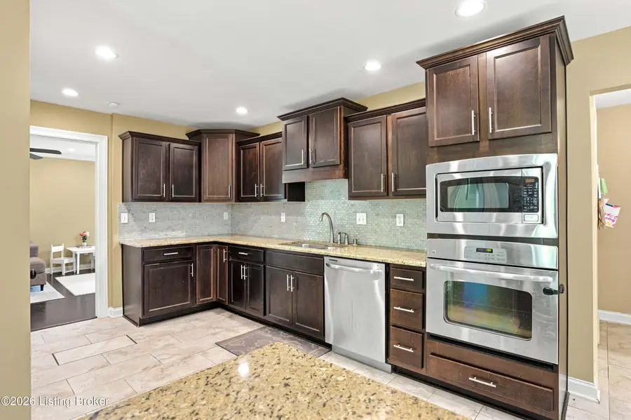 1702 1/2 Trevilian Way, Louisville, KY 40205 - #3