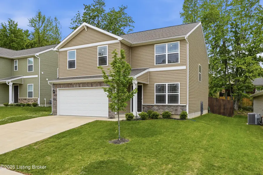 8990 Auburn Woods Rd, Louisville, KY 40214 - #3