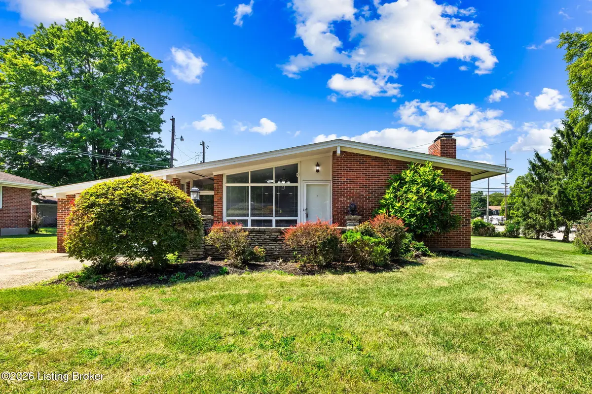 3700 Greenwich Rd, Louisville, KY 40218 - #1