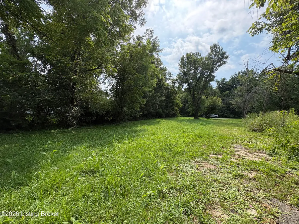 13512 N Blakely Ln, Louisville, KY 40272 - #1