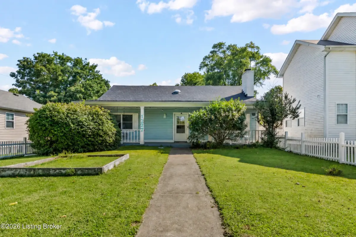 1227 Ormsby Ln, Louisville, KY 40222 - #1