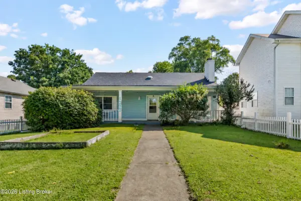 1227 Ormsby Ln, Louisville, KY 40222