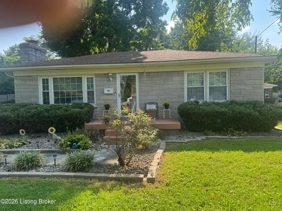 5111 Feys Ct, Louisville, KY 40216 - #3