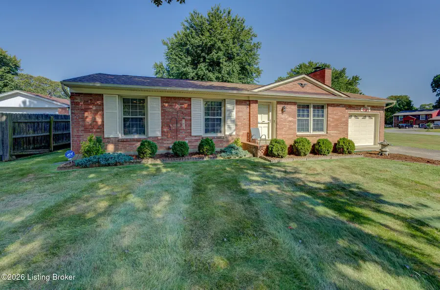 4501 Cod Dr, Louisville, KY 40272 - #2