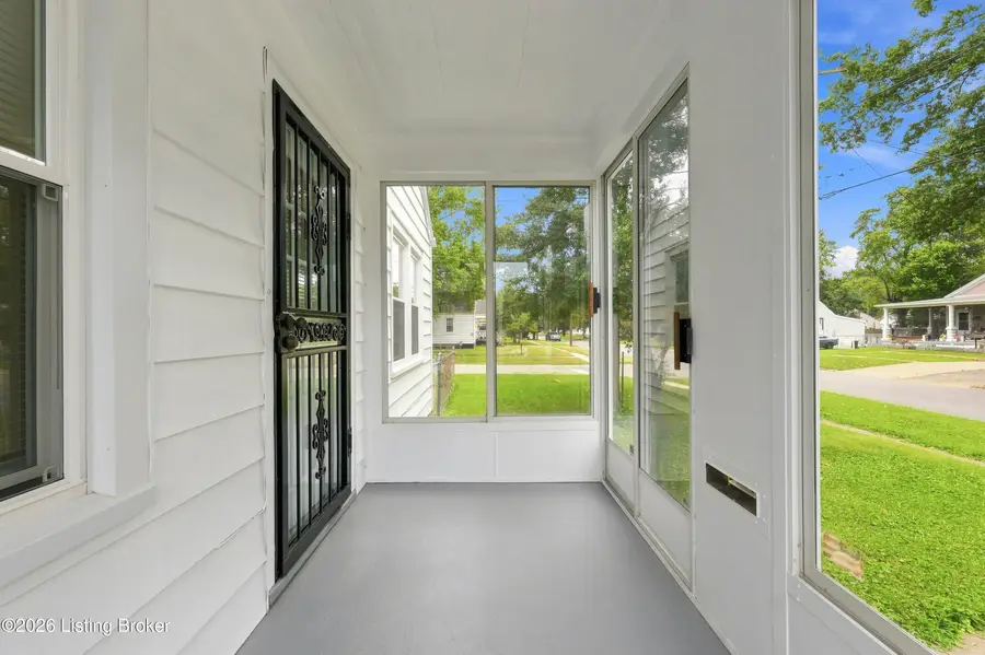 3327 Lester Ave, Louisville, KY 40215 - #3