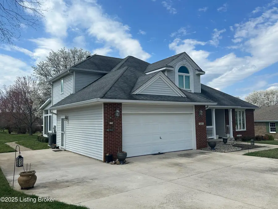 526 Michigan Ave, Elizabethtown, KY 42701 - #3