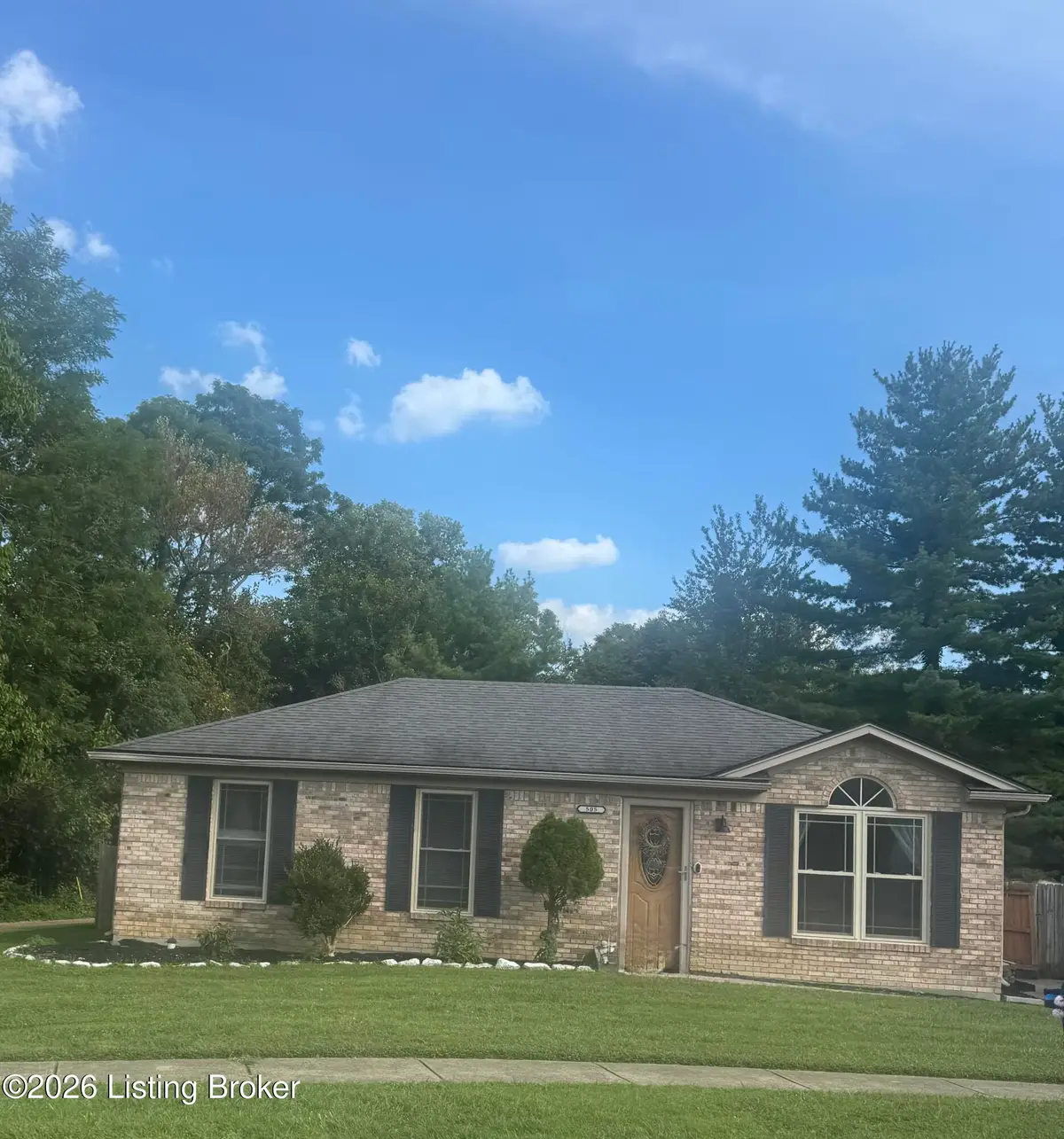 505 Oak Leaf Dr, La Grange, KY 40031 - #1