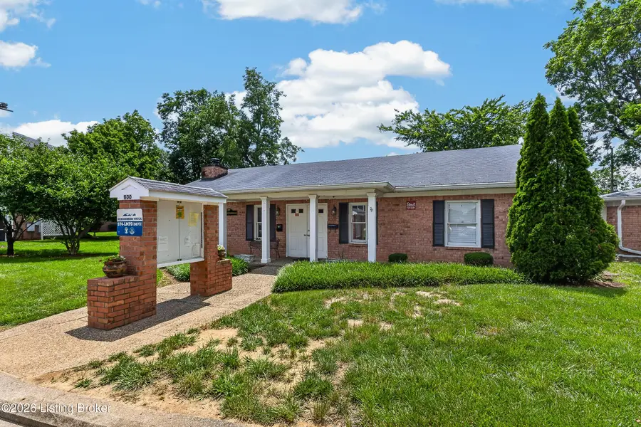 709 Donard Park Ave, Louisville, KY 40218 - #3